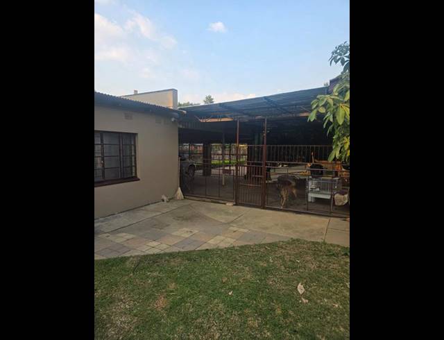 4 BEDROOM PROPERTY TO RENT IN PRETORIA GARDENS